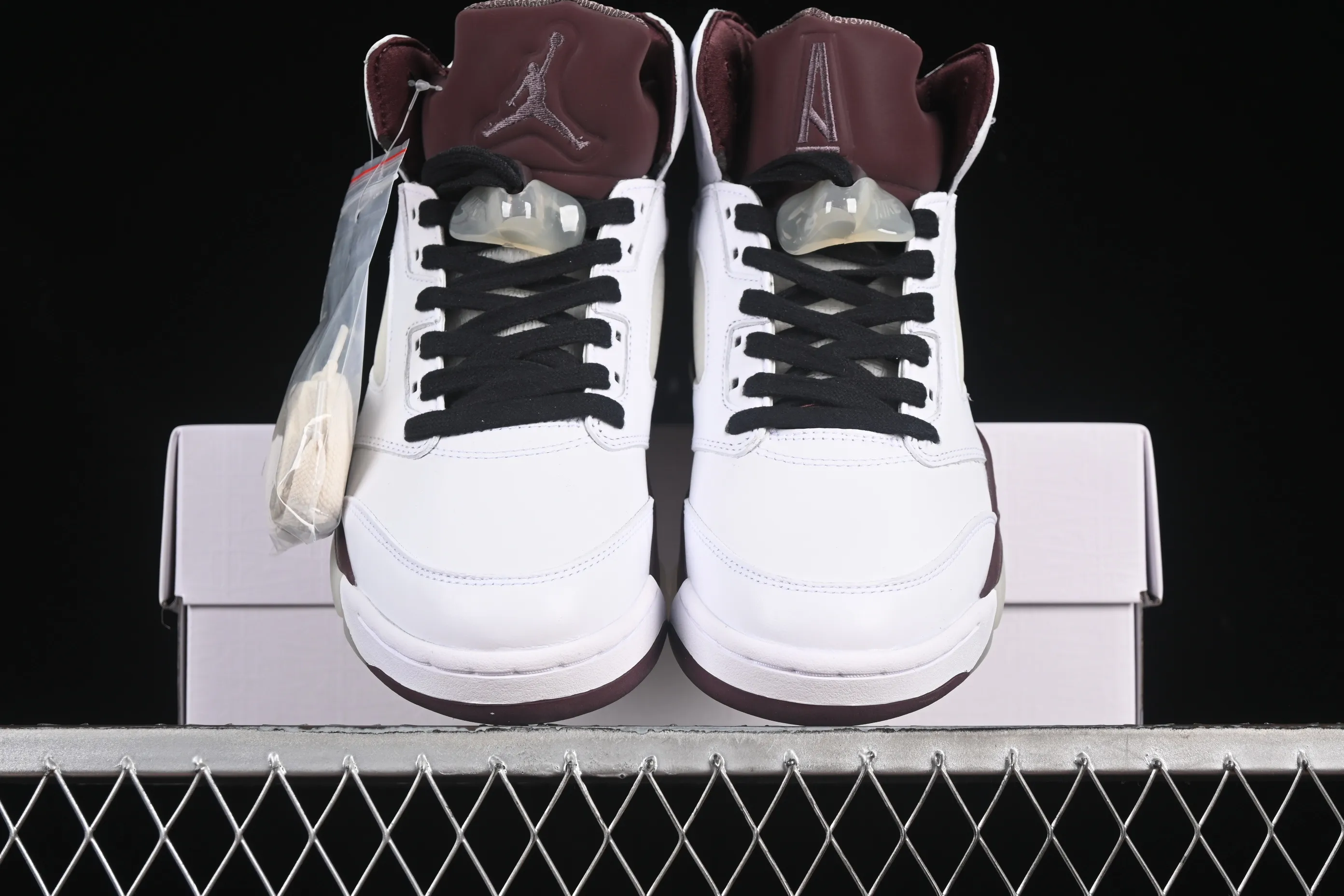 All Categories Air Jordan Jordan Series Basketball Shoes Air Jordan 5 Special Price OG Version A Ma Maniere x Air Jordan 5 Retro "Violet Ore" AJ5 Joe 5 White Wine Red IB1528-100